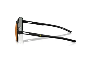 Seitenansicht Ferrari Scuderia FZ5003 (101/6P)