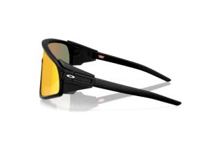 Seitenansicht Oakley LATCH PANEL (OO9404 - 940416)