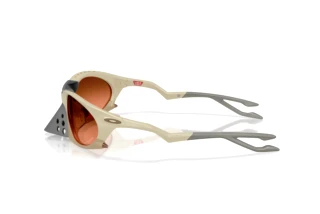 Seitenansicht Oakley PLANTARIS (OO9437 - 943702)