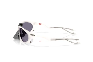 Seitenansicht Oakley PLANTARIS (OO9437 - 943706)
